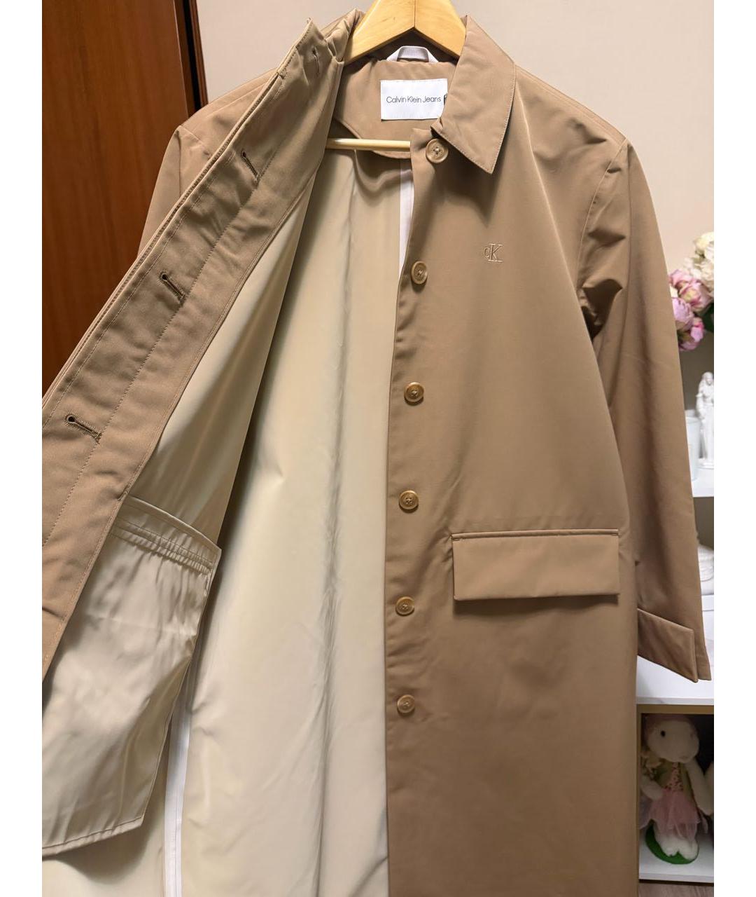 CALVIN KLEIN Бежевый полиэстеровый тренч/плащ, фото 4