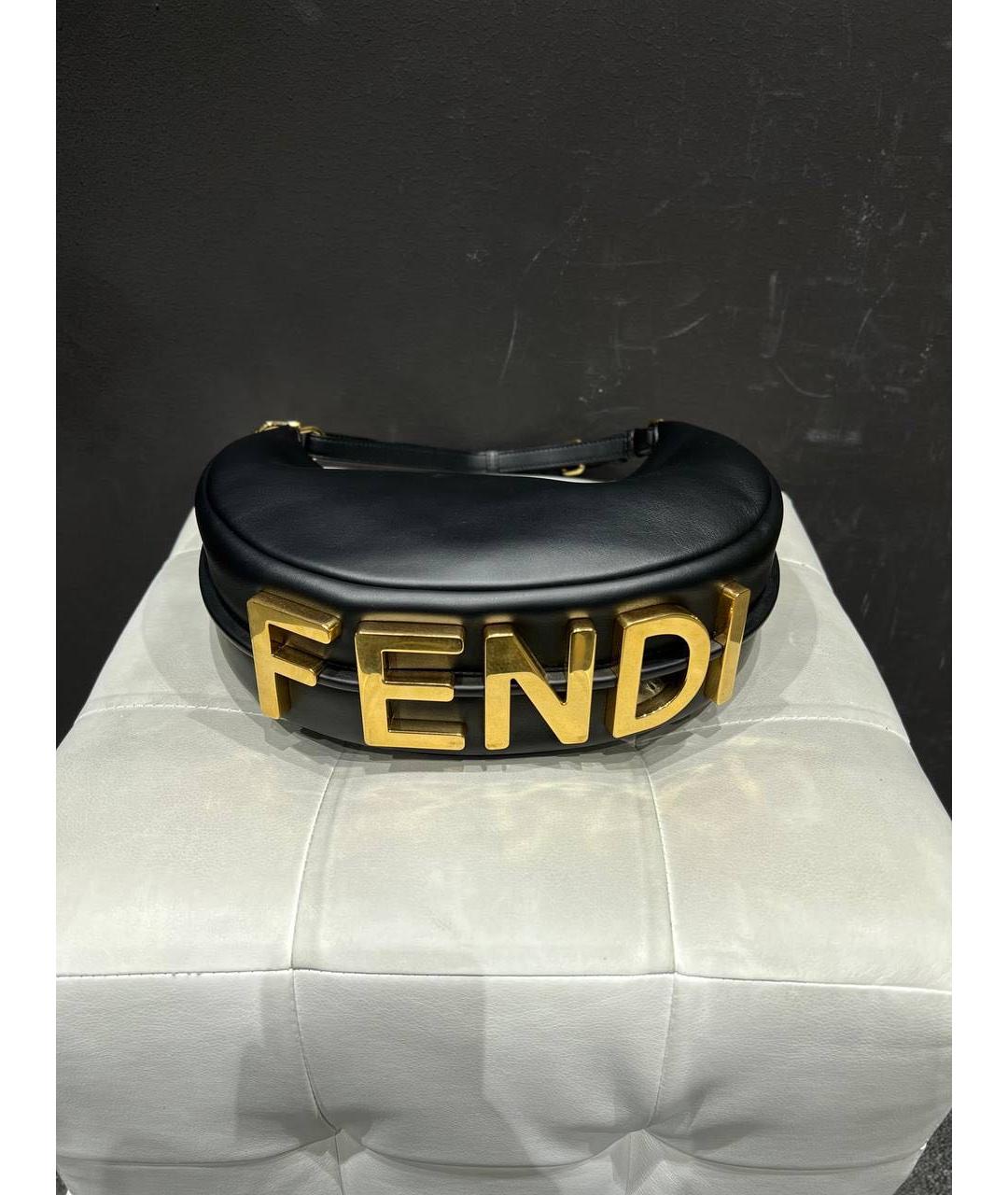 FENDI Черная кожаная сумка с короткими ручками, фото 3