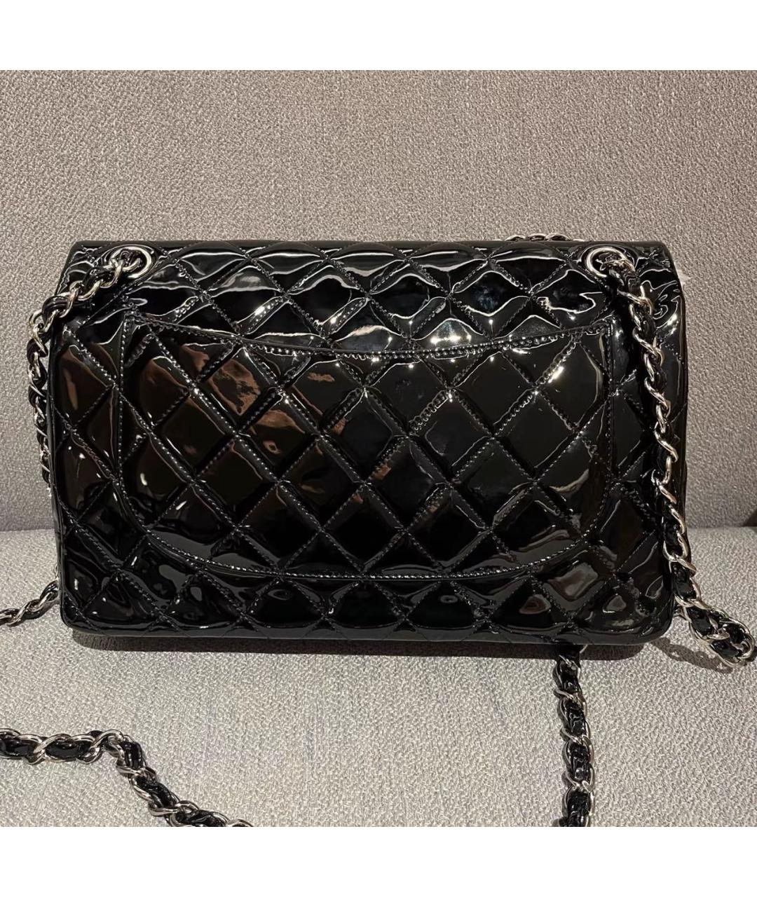 CHANEL Черная сумка через плечо из лакированной кожи, фото 4