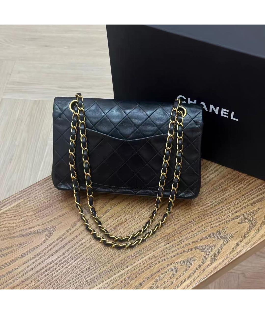 CHANEL Черная кожаная сумка через плечо, фото 2