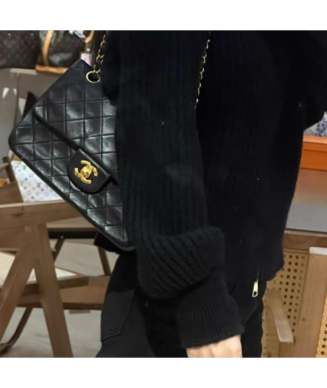 CHANEL Черная кожаная сумка через плечо, фото 6