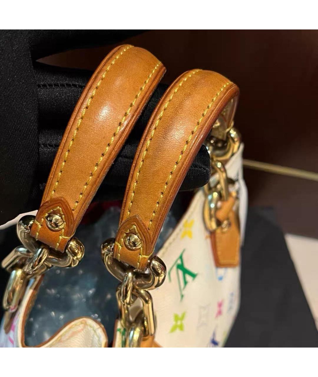 LOUIS VUITTON Белая кожаная сумка с короткими ручками, фото 3