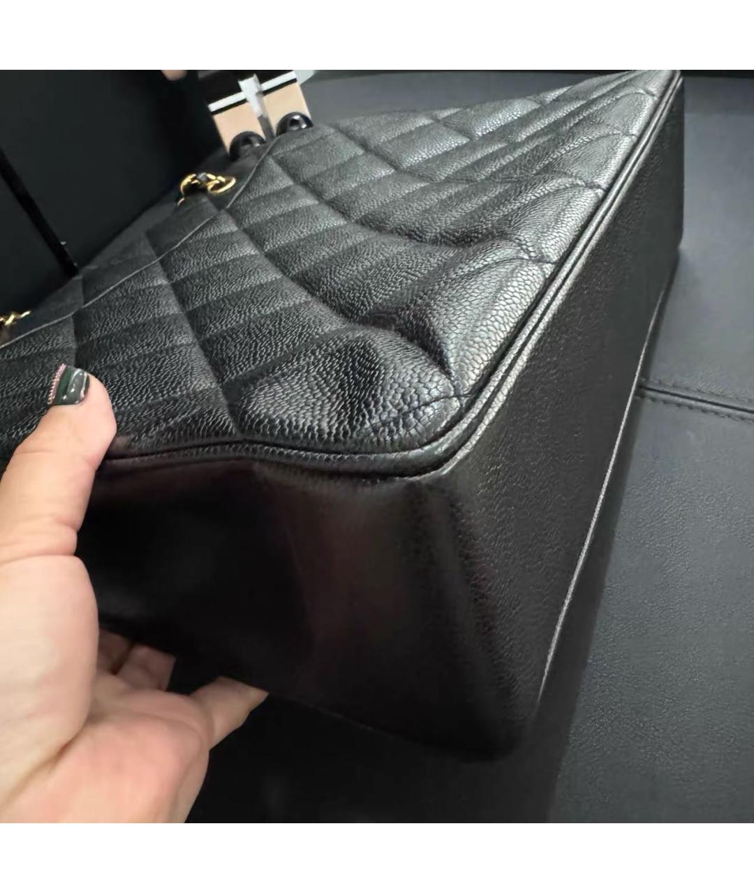 CHANEL Черная кожаная сумка тоут, фото 6