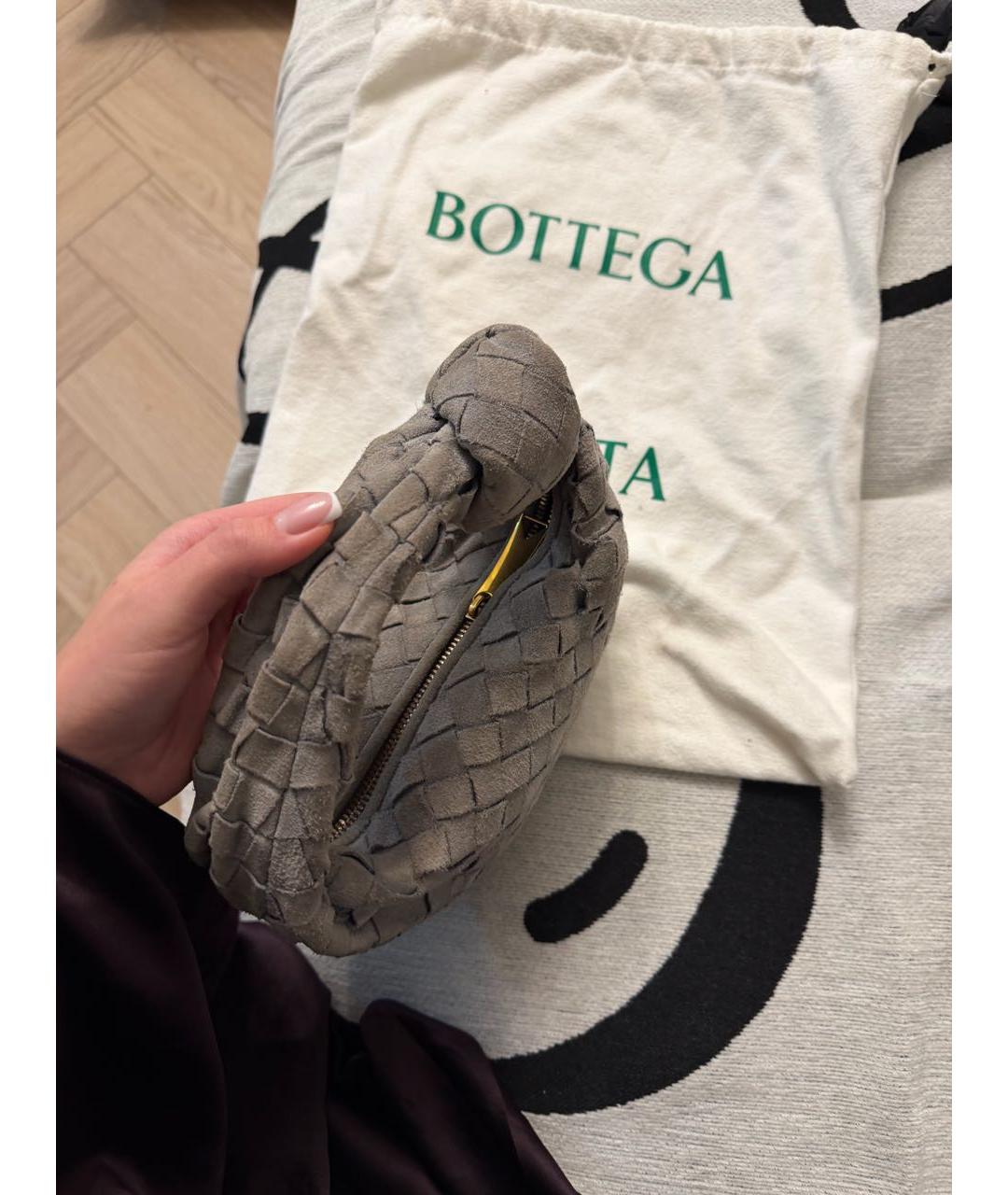 BOTTEGA VENETA Серая замшевая сумка с короткими ручками, фото 4