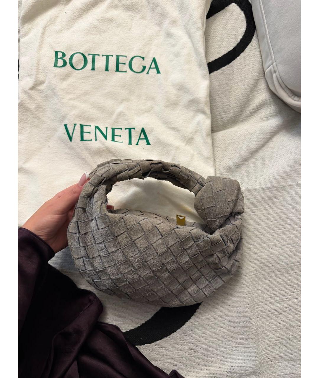 BOTTEGA VENETA Серая замшевая сумка с короткими ручками, фото 5