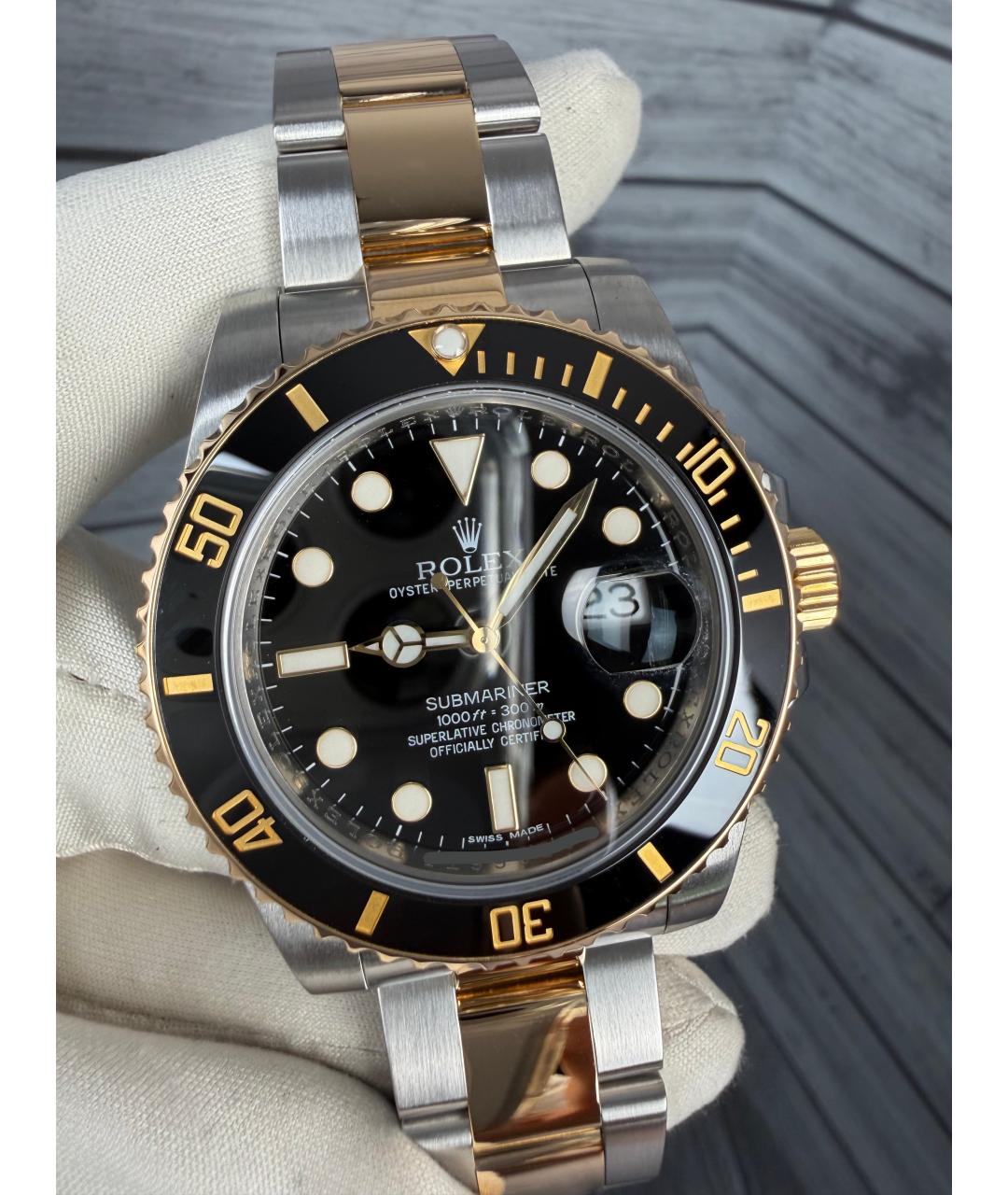 ROLEX Черные часы из желтого золота, фото 3