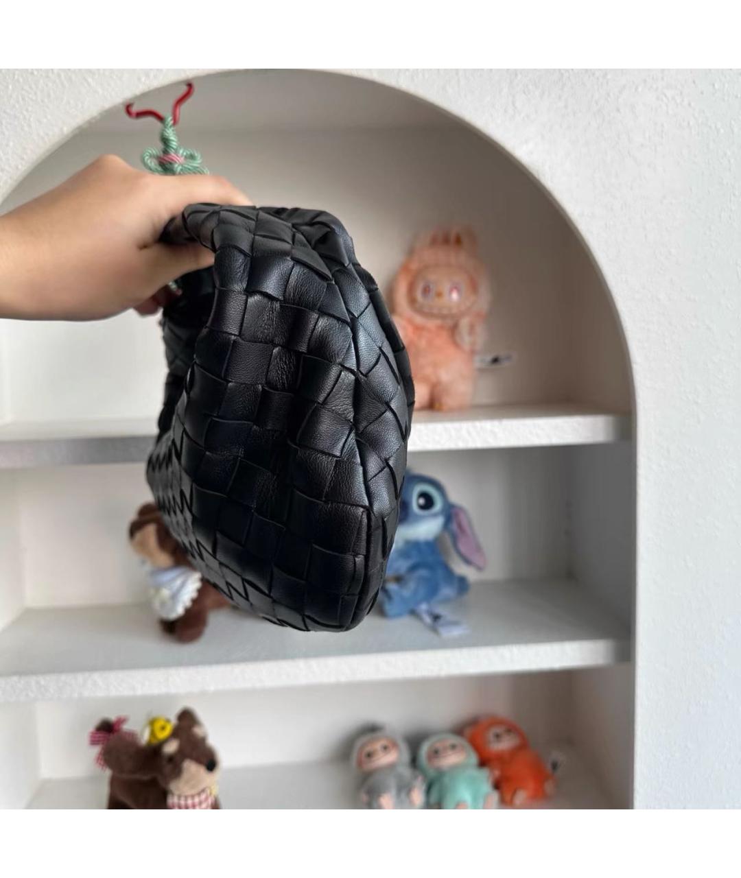 BOTTEGA VENETA Черная кожаная сумка с короткими ручками, фото 4