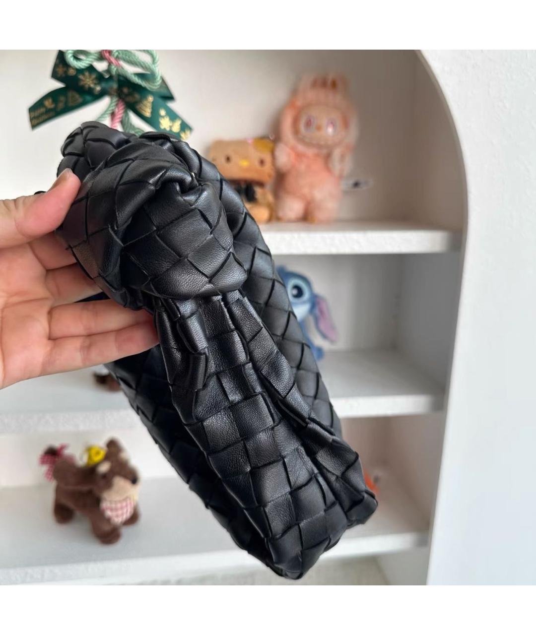 BOTTEGA VENETA Черная кожаная сумка с короткими ручками, фото 6