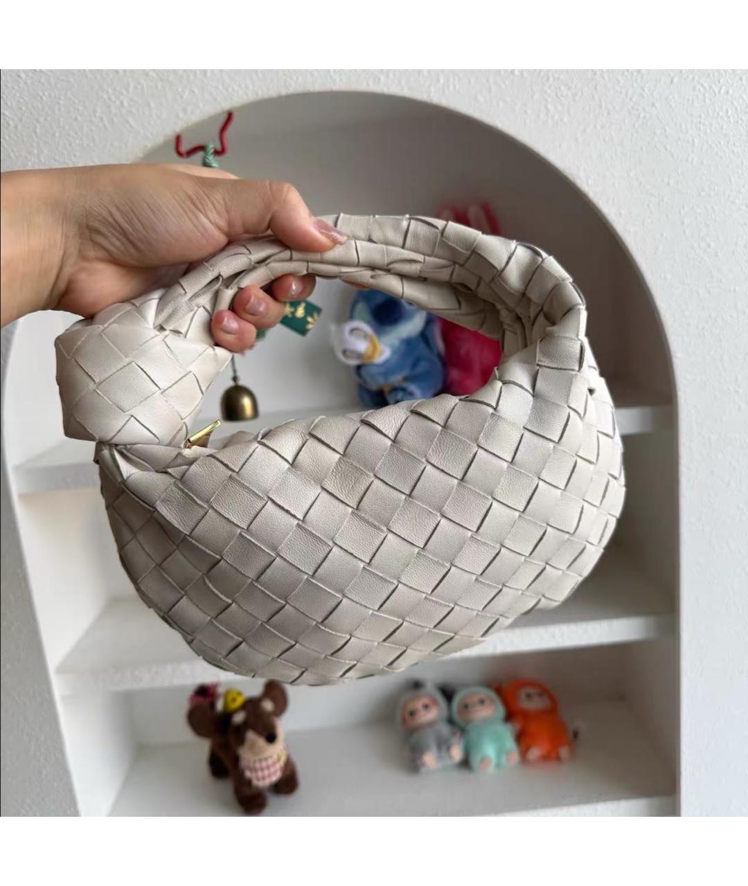 BOTTEGA VENETA Белая кожаная сумка с короткими ручками, фото 2