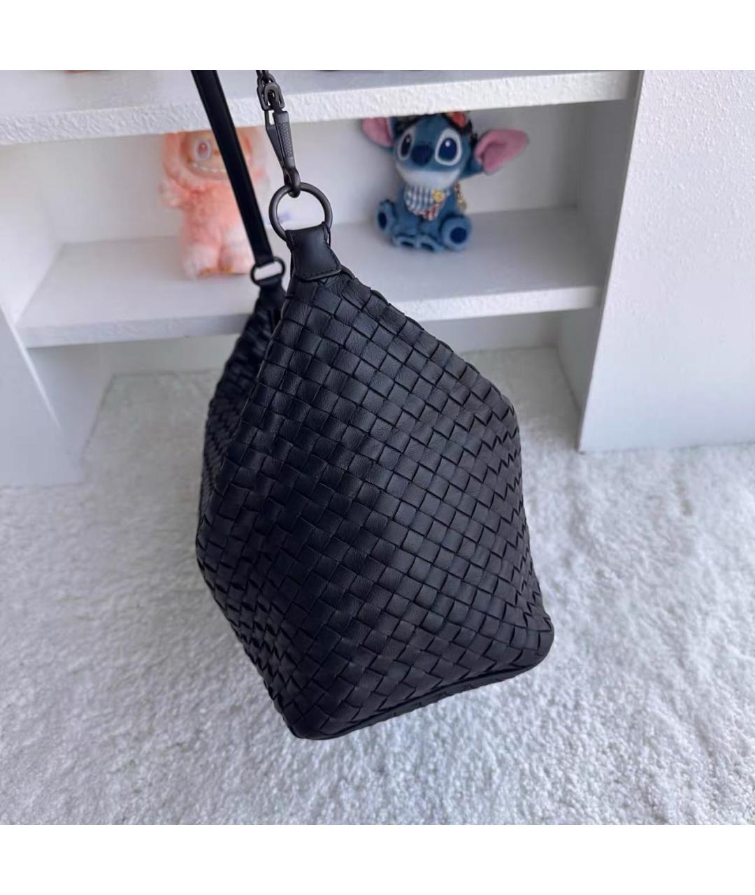 BOTTEGA VENETA Черная кожаная сумка через плечо, фото 4