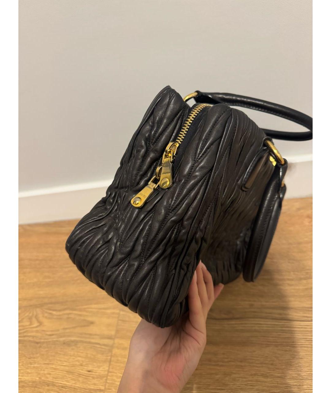 MIU MIU Черная кожаная сумка с короткими ручками, фото 2