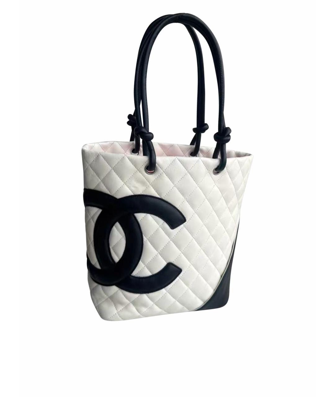 CHANEL Белая кожаная сумка с короткими ручками, фото 1