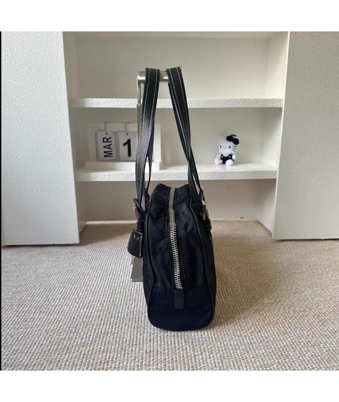 PRADA Черная кожаная сумка с короткими ручками, фото 3