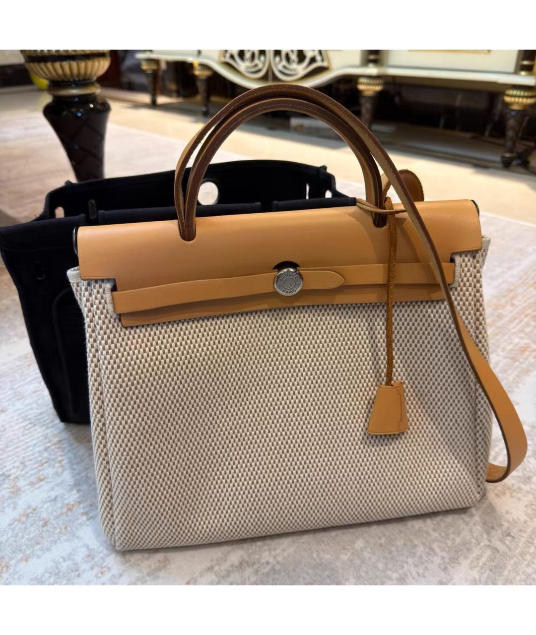 HERMES Бежевая кожаная сумка с короткими ручками, фото 8