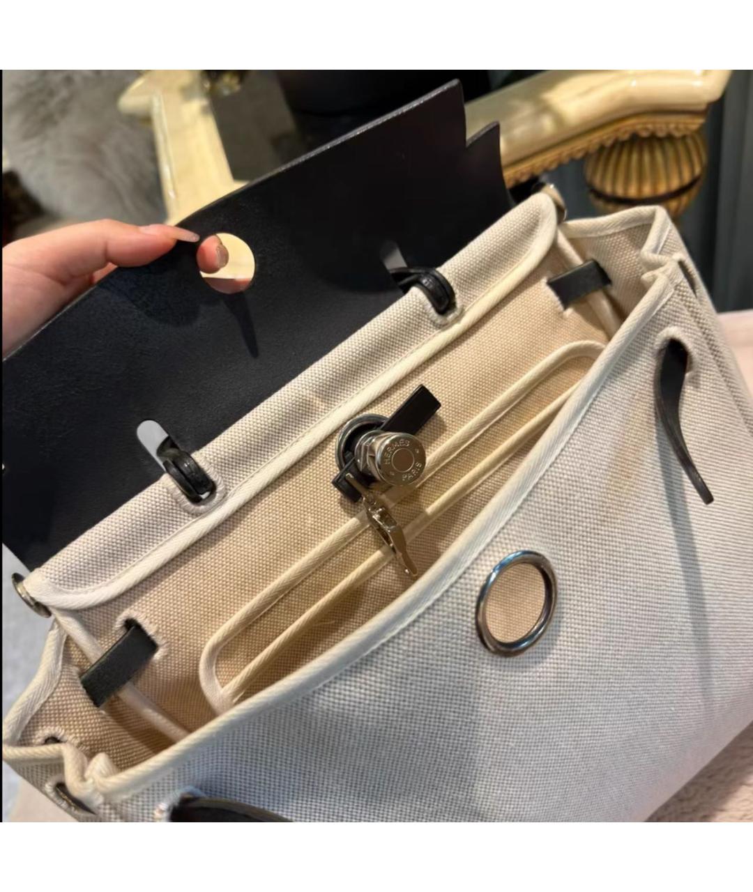 HERMES Черная кожаная сумка с короткими ручками, фото 4