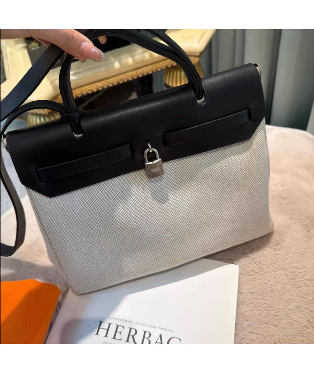 HERMES Черная кожаная сумка с короткими ручками, фото 2