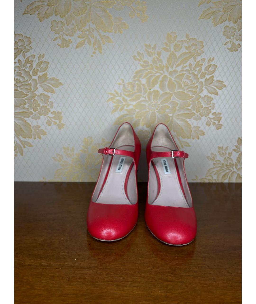 MIU MIU Красные кожаные туфли, фото 2