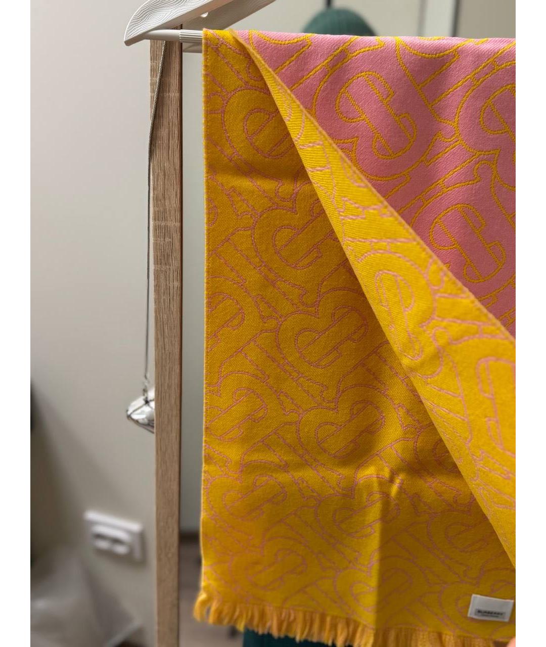 BURBERRY Оранжевый шерстяной шарф, фото 3