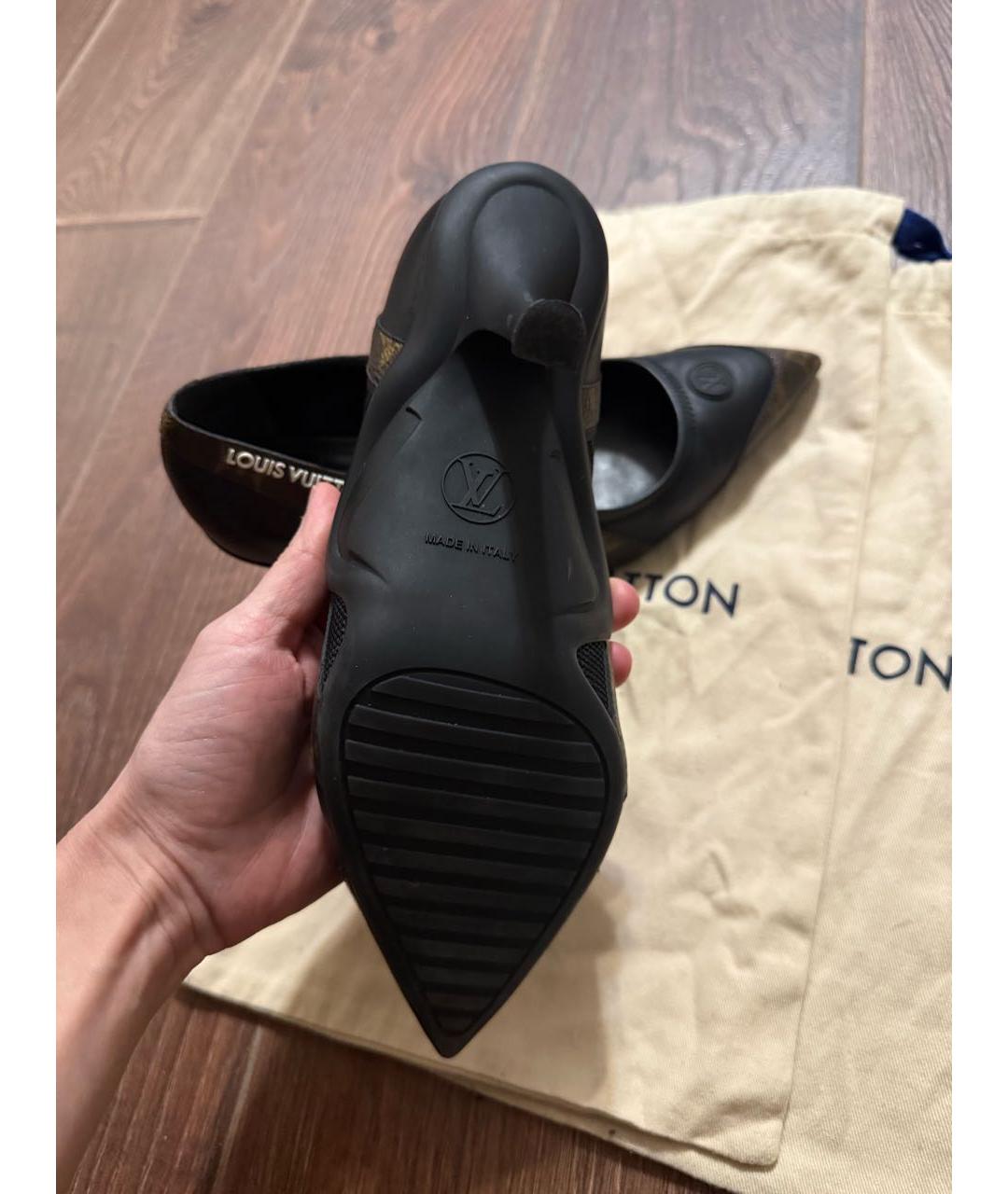 LOUIS VUITTON Черные кожаные лодочки на низком каблуке, фото 4