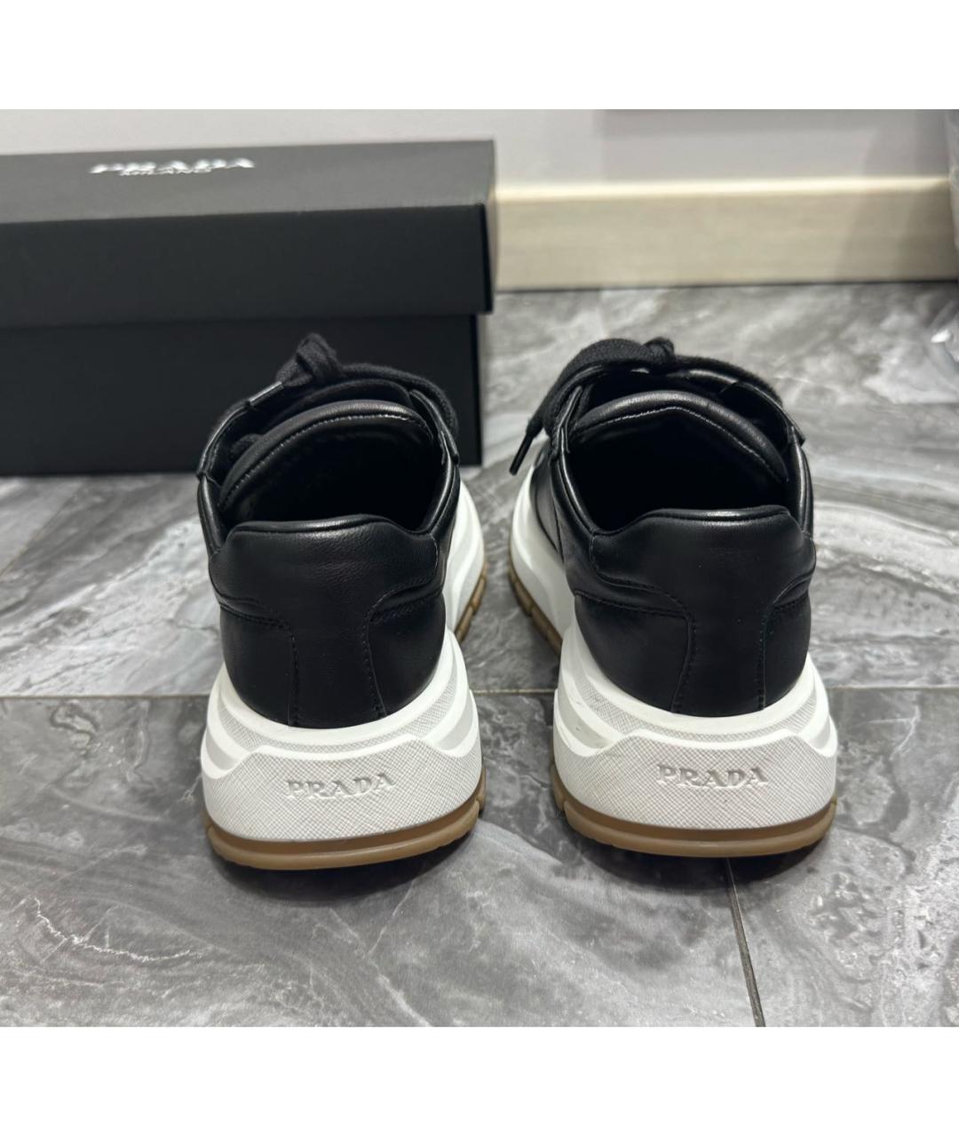 PRADA Черные кожаные кроссовки, фото 4