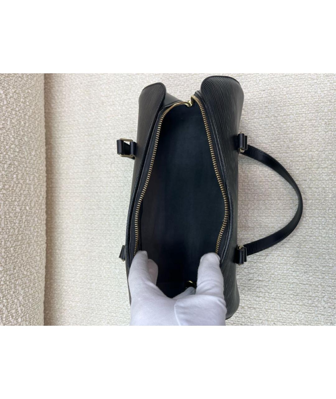 LOUIS VUITTON Черная кожаная сумка с короткими ручками, фото 4