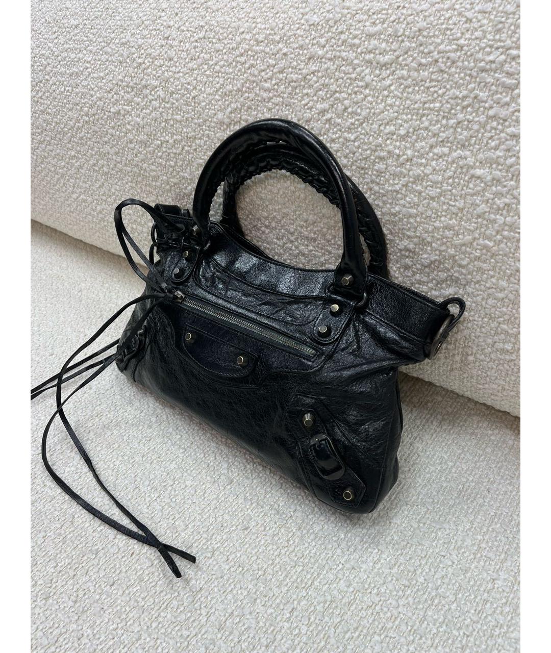 BALENCIAGA Черная сумка через плечо из лакированной кожи, фото 2