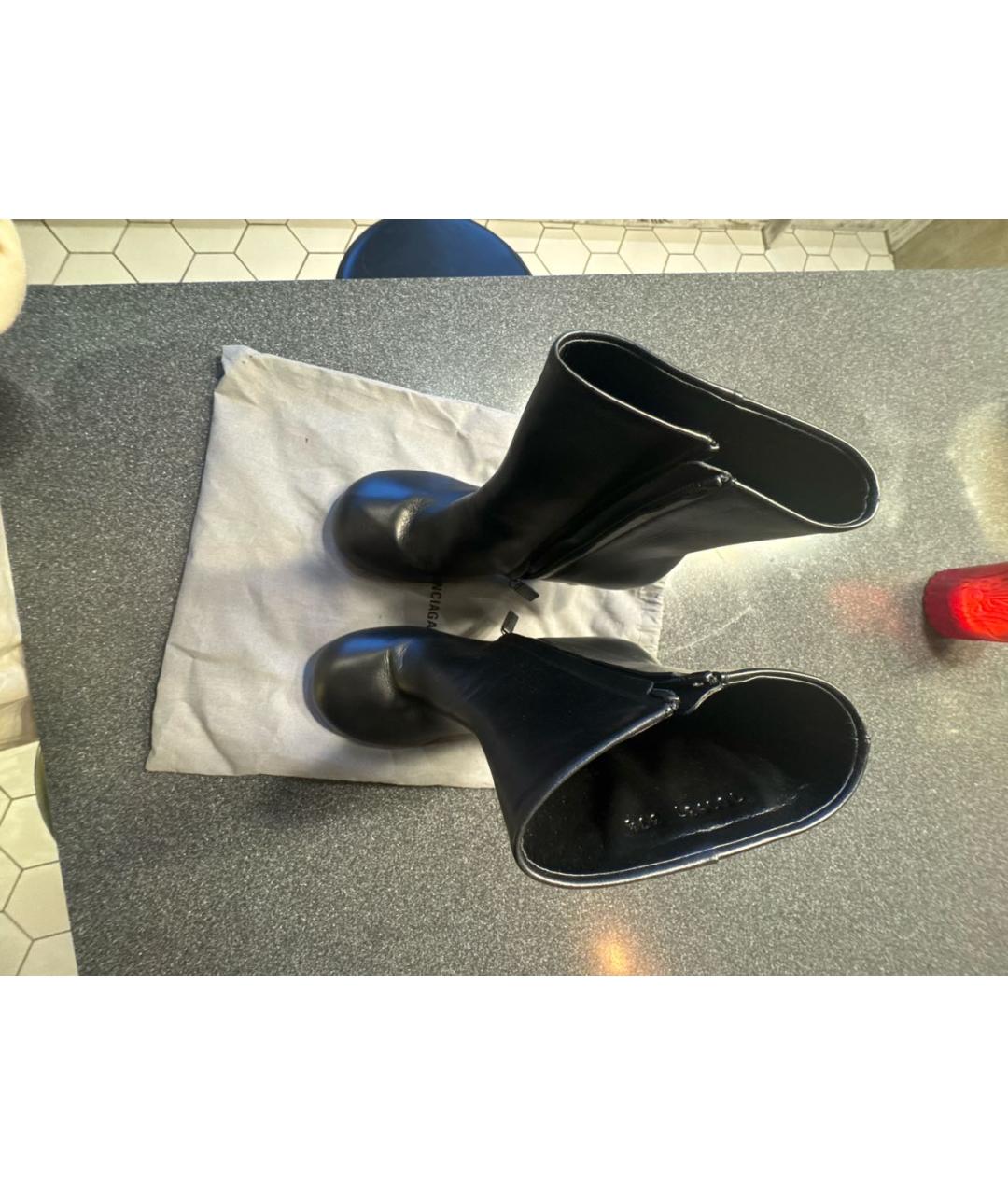 BALENCIAGA Черные кожаные ботильоны, фото 3