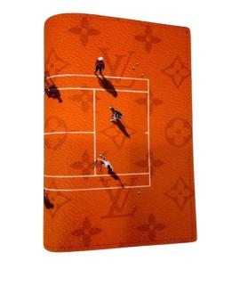 LOUIS VUITTON Обложка/футляр