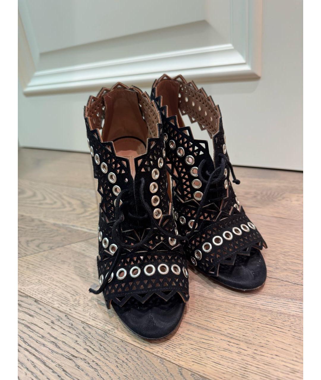 ALAIA Черные замшевые босоножки, фото 2