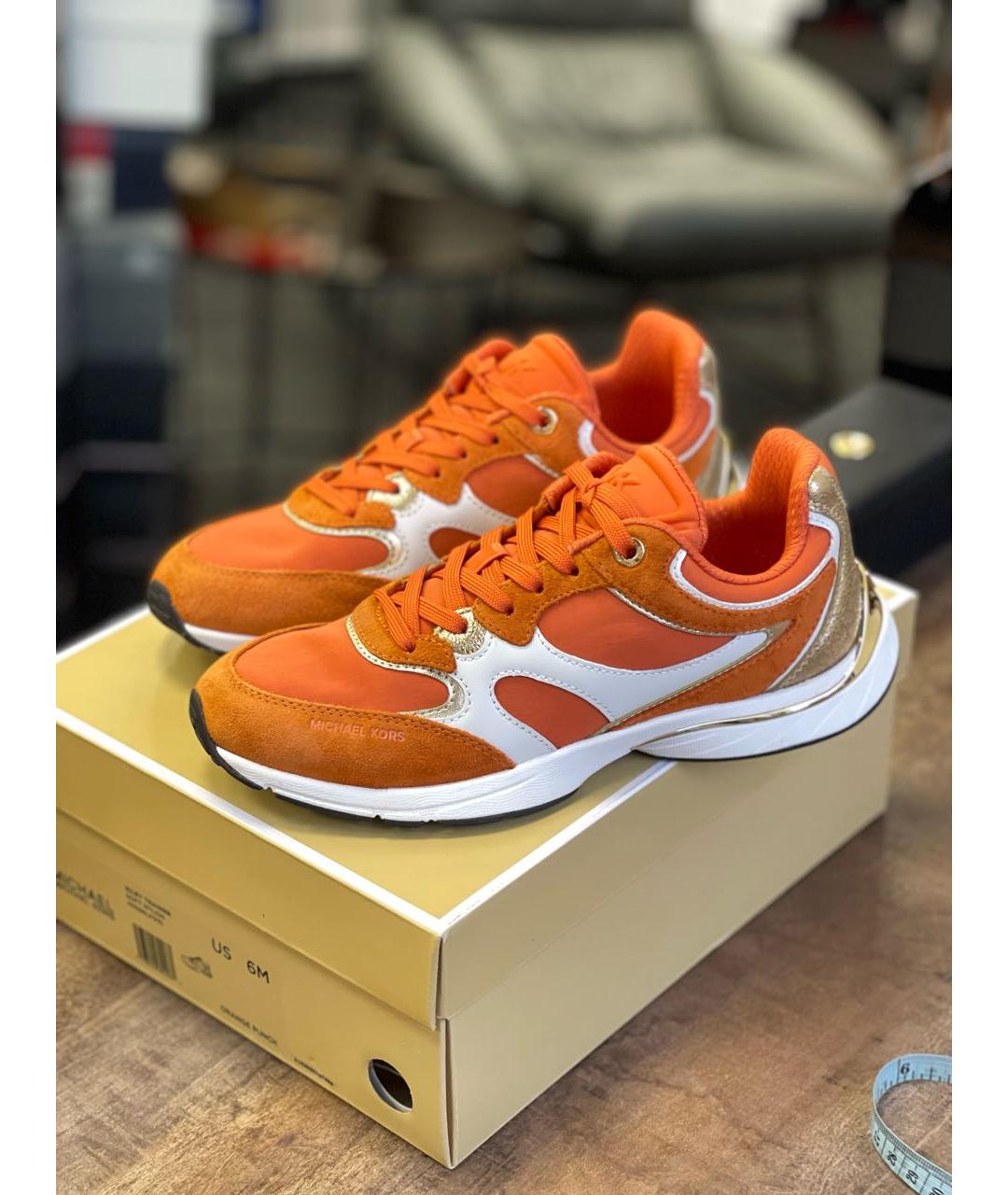 MICHAEL KORS Оранжевое замшевые кроссовки, фото 2