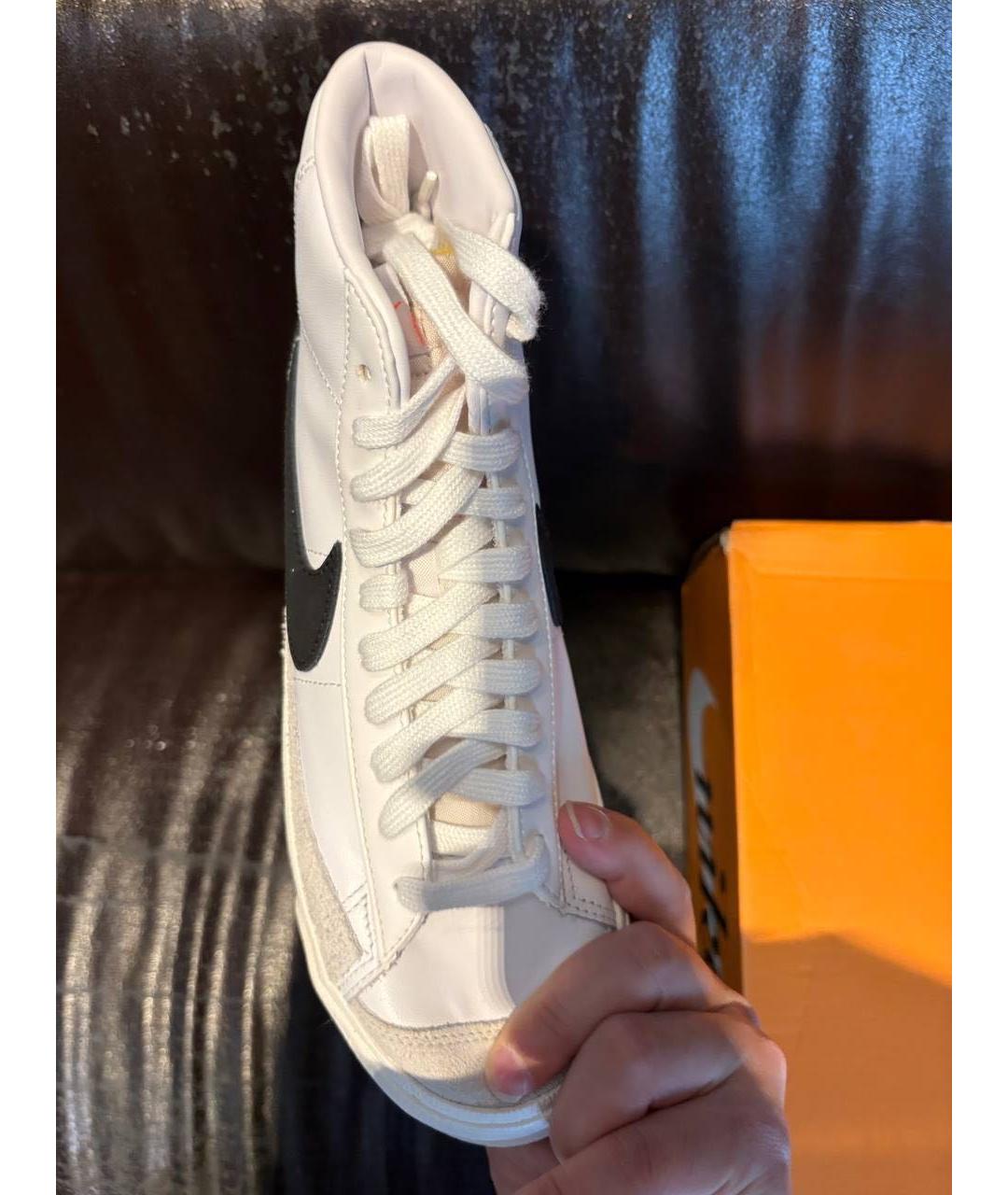 NIKE Белые кожаные кроссовки, фото 3