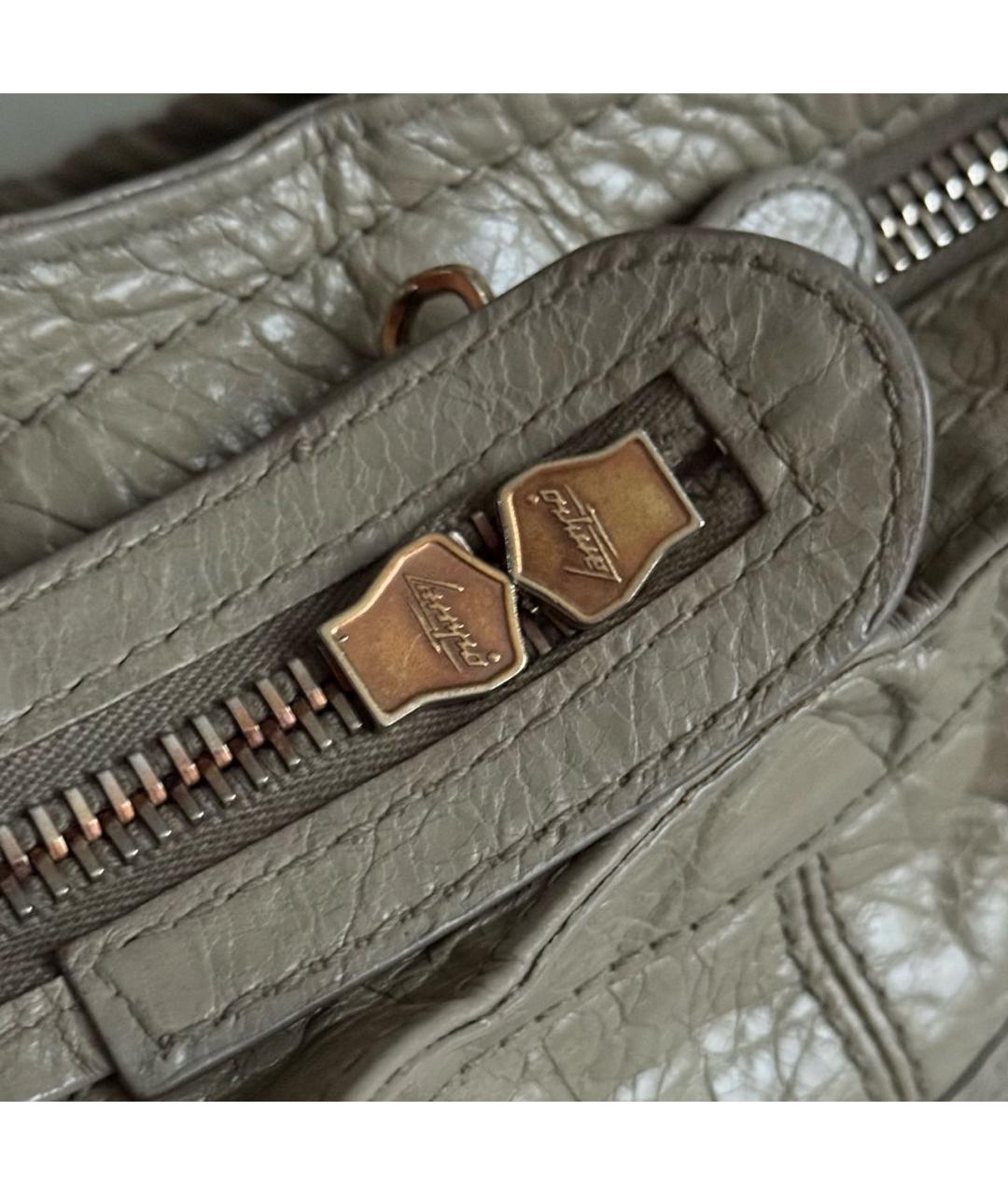 BALENCIAGA Бежевая кожаная сумка с короткими ручками, фото 4