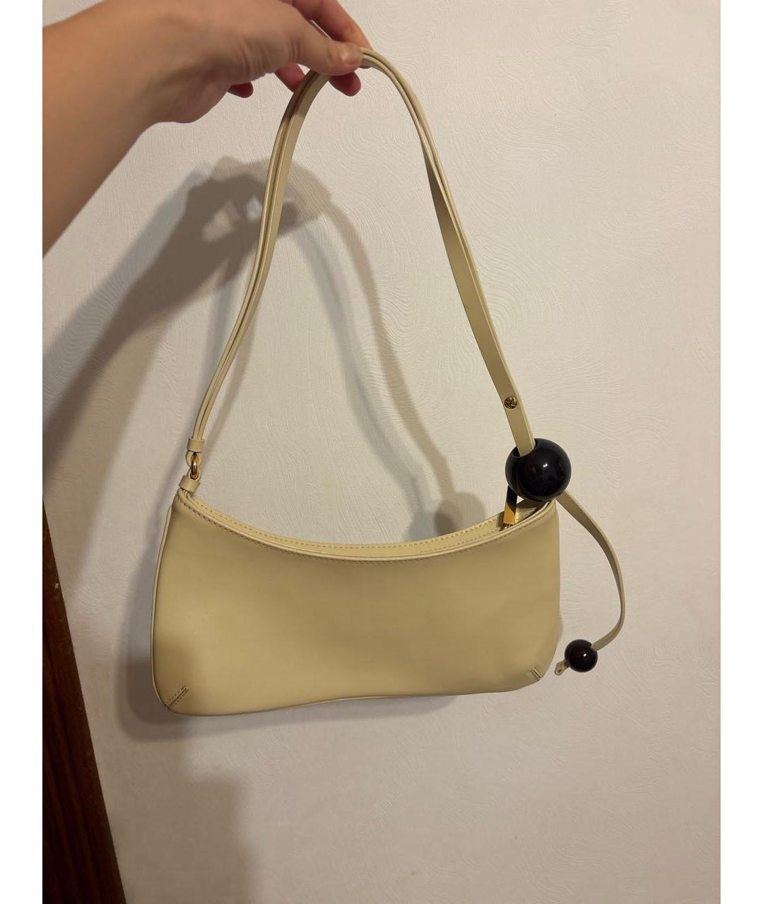 JACQUEMUS Бежевая кожаная сумка с короткими ручками, фото 3