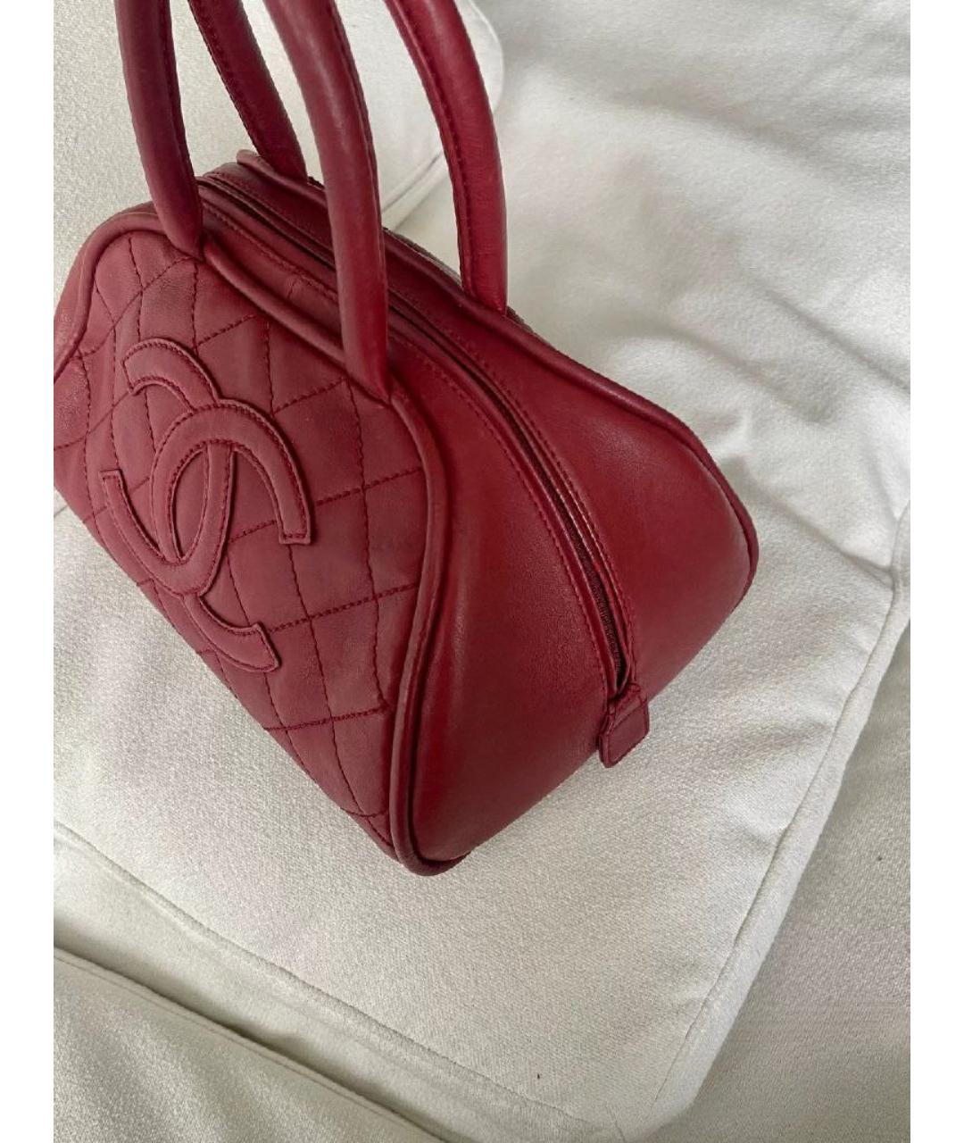 CHANEL Красная кожаная сумка с короткими ручками, фото 4