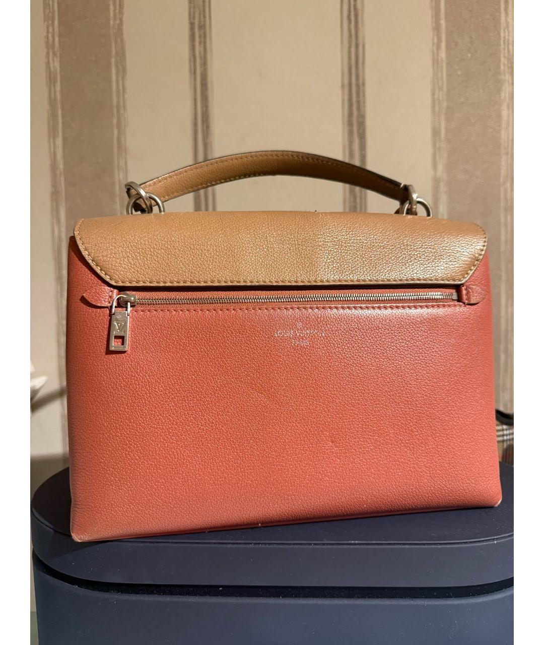 LOUIS VUITTON Бордовая кожаная сумка с короткими ручками, фото 3