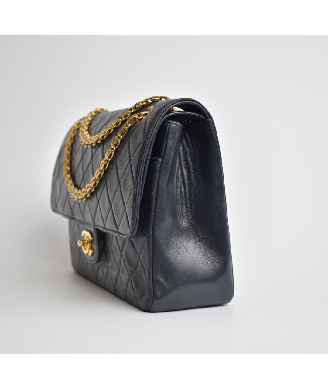 CHANEL Темно-синяя кожаная сумка через плечо, фото 2