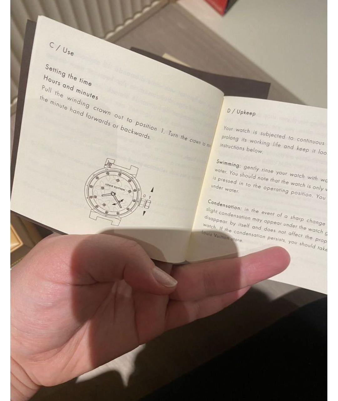 LOUIS VUITTON Белые металлические часы, фото 3