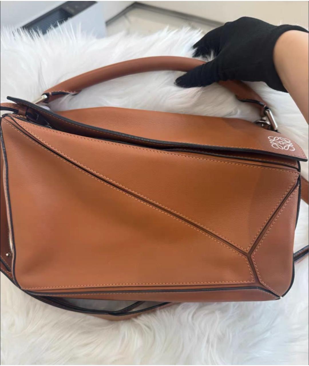 LOEWE Коричневая кожаная сумка с короткими ручками, фото 2