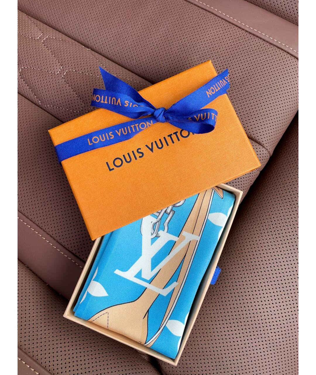 LOUIS VUITTON Голубой шелковый шарф, фото 2