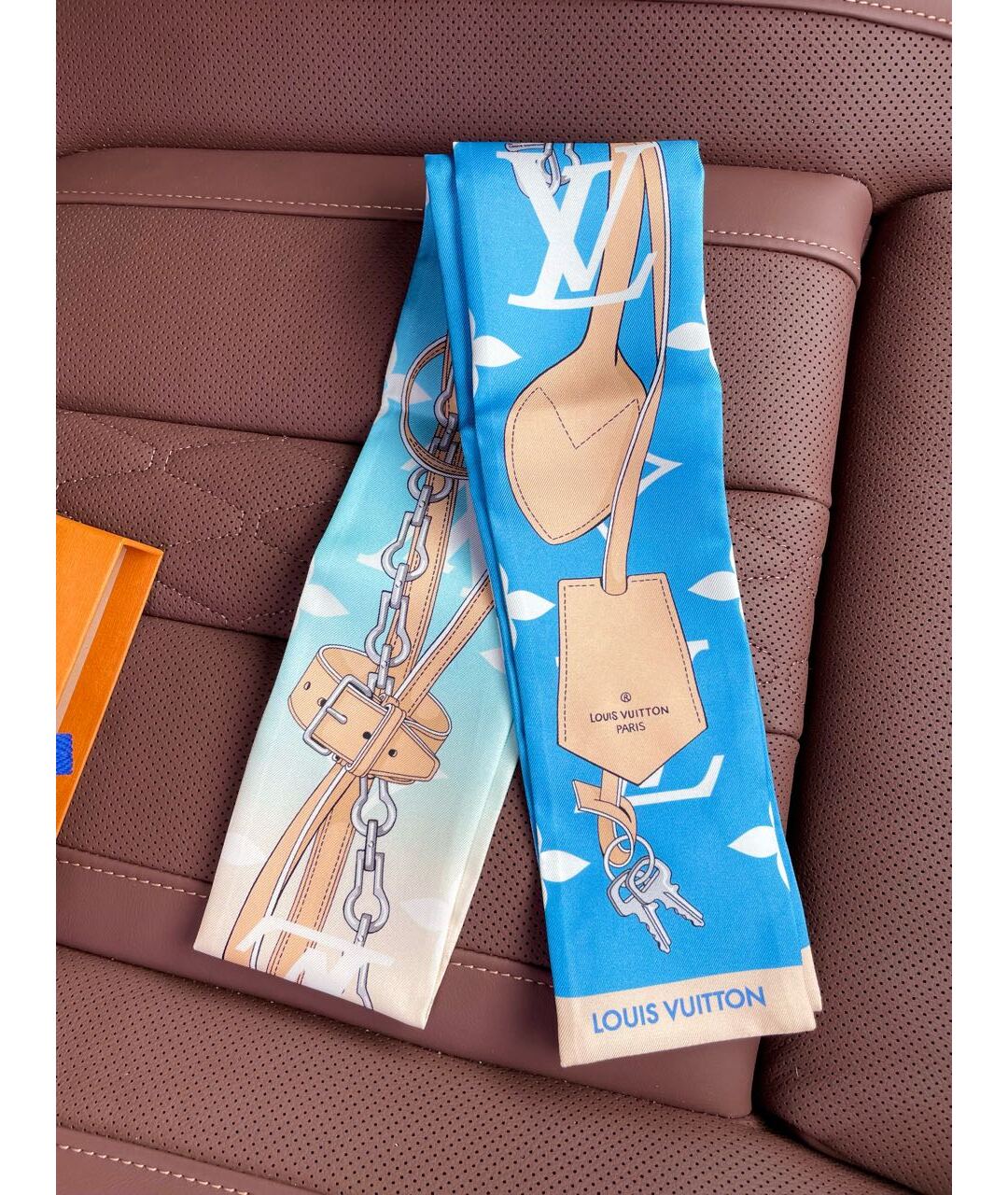 LOUIS VUITTON Голубой шелковый шарф, фото 3