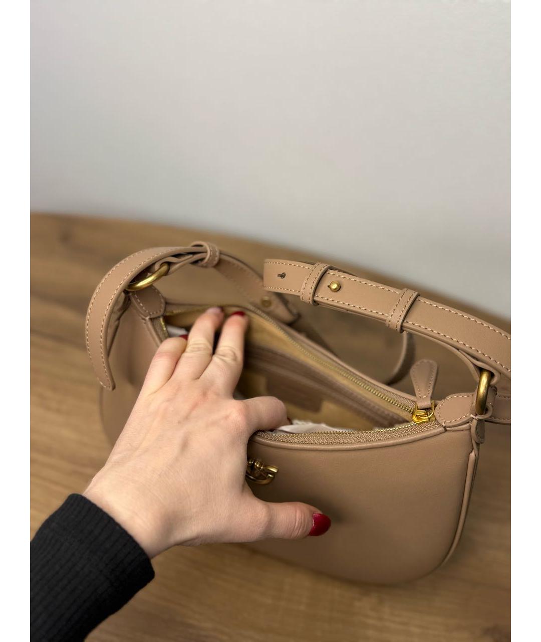 PINKO Бежевая кожаная сумка через плечо, фото 3