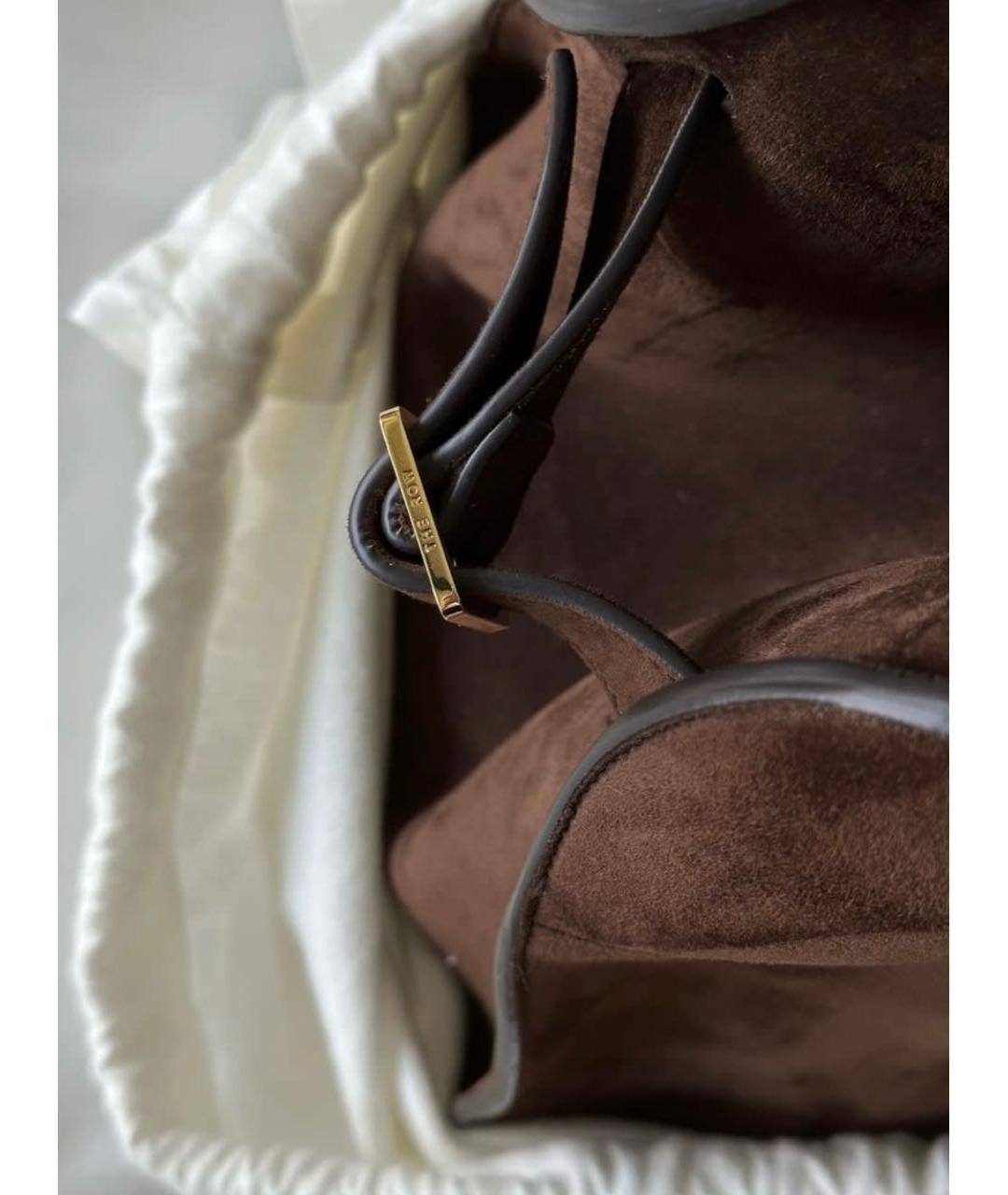 THE ROW Коричневая замшевая сумка с короткими ручками, фото 4