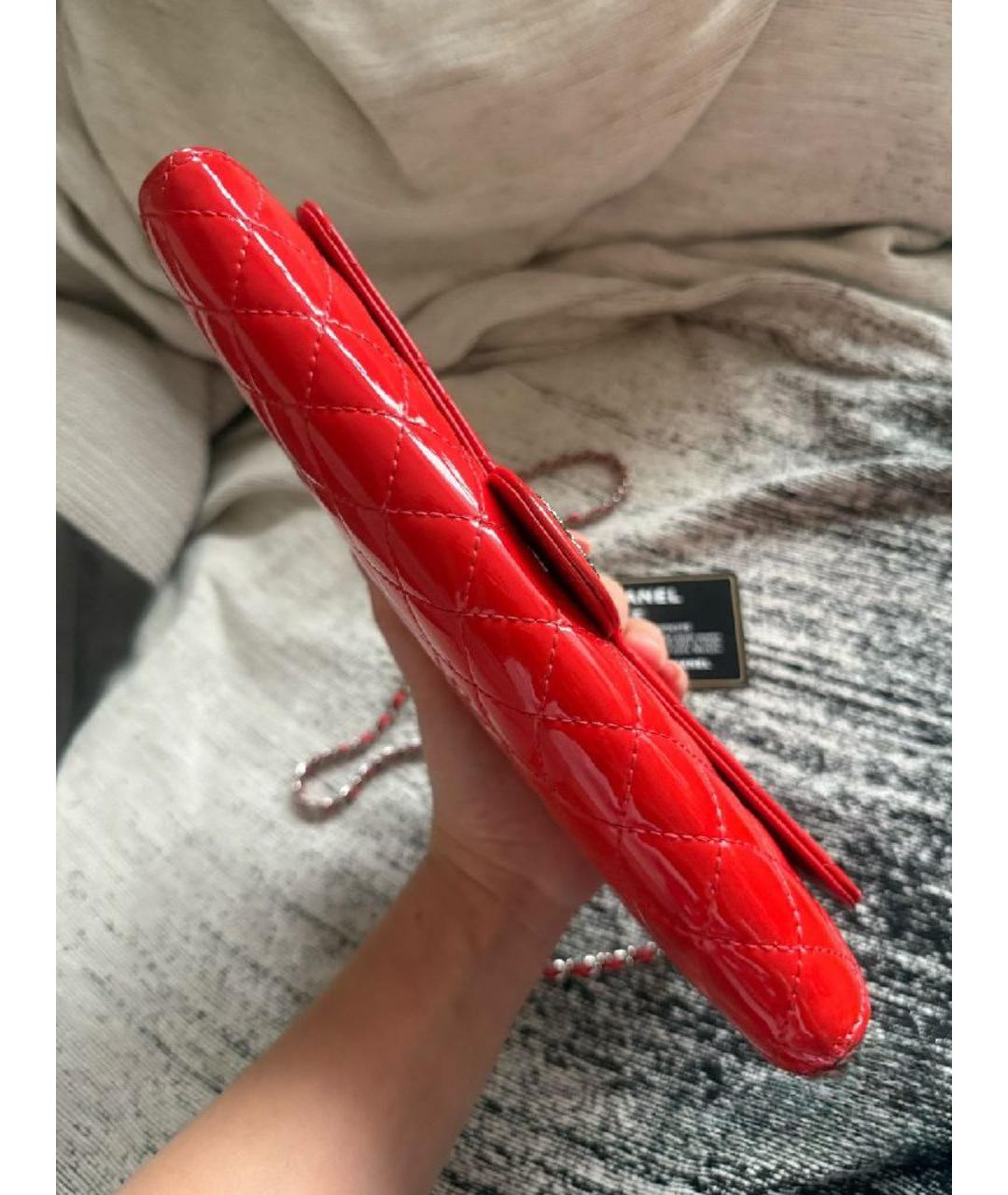 CHANEL Красная кожаная сумка через плечо, фото 3