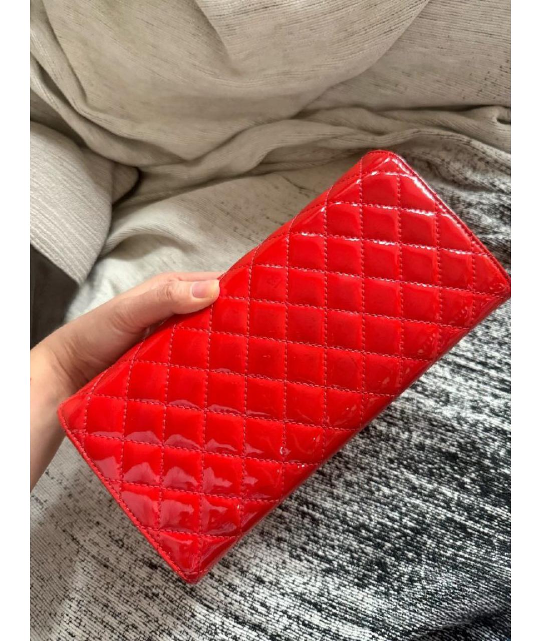 CHANEL Красная кожаная сумка через плечо, фото 4