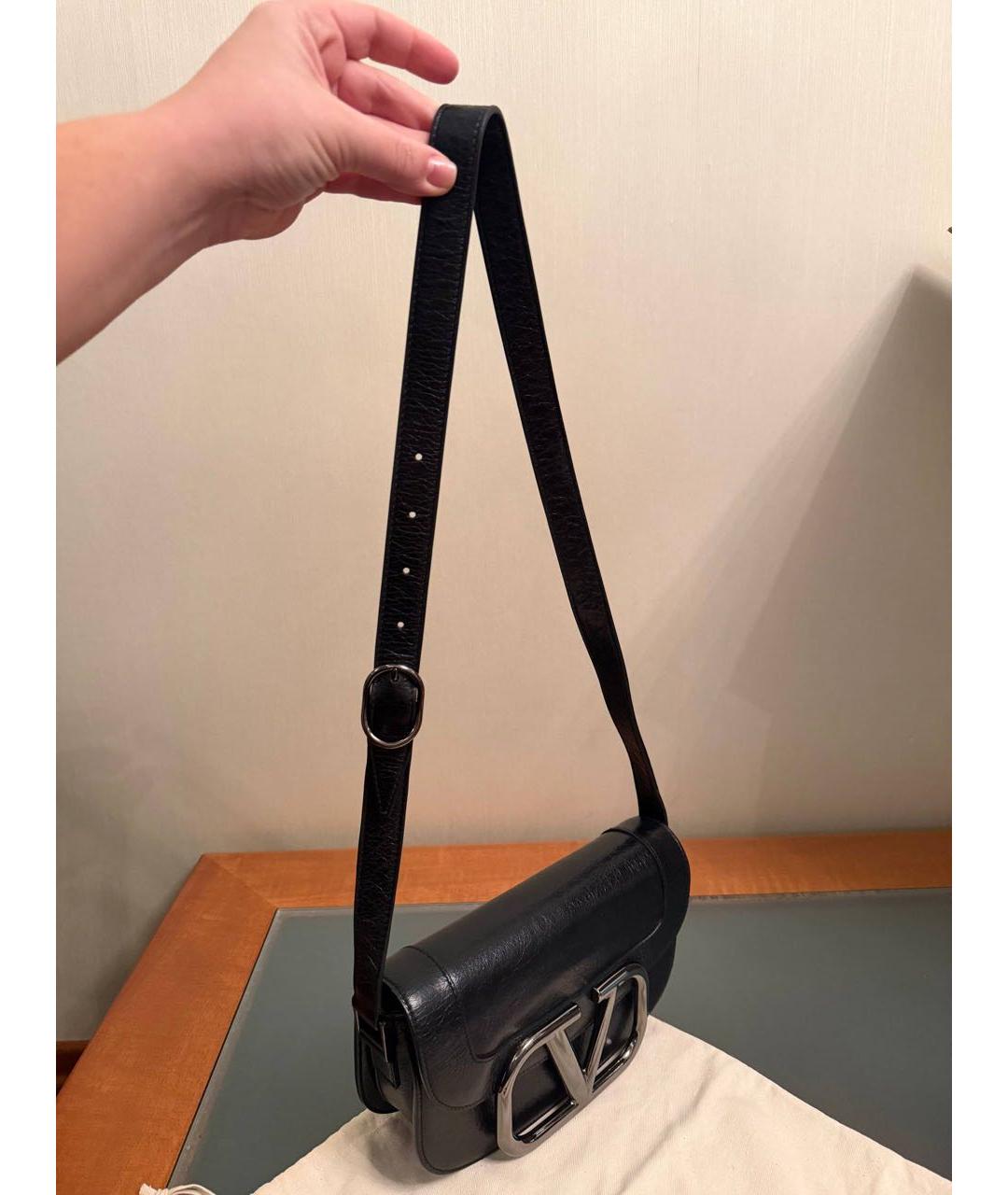 VALENTINO Черная кожаная сумка через плечо, фото 6