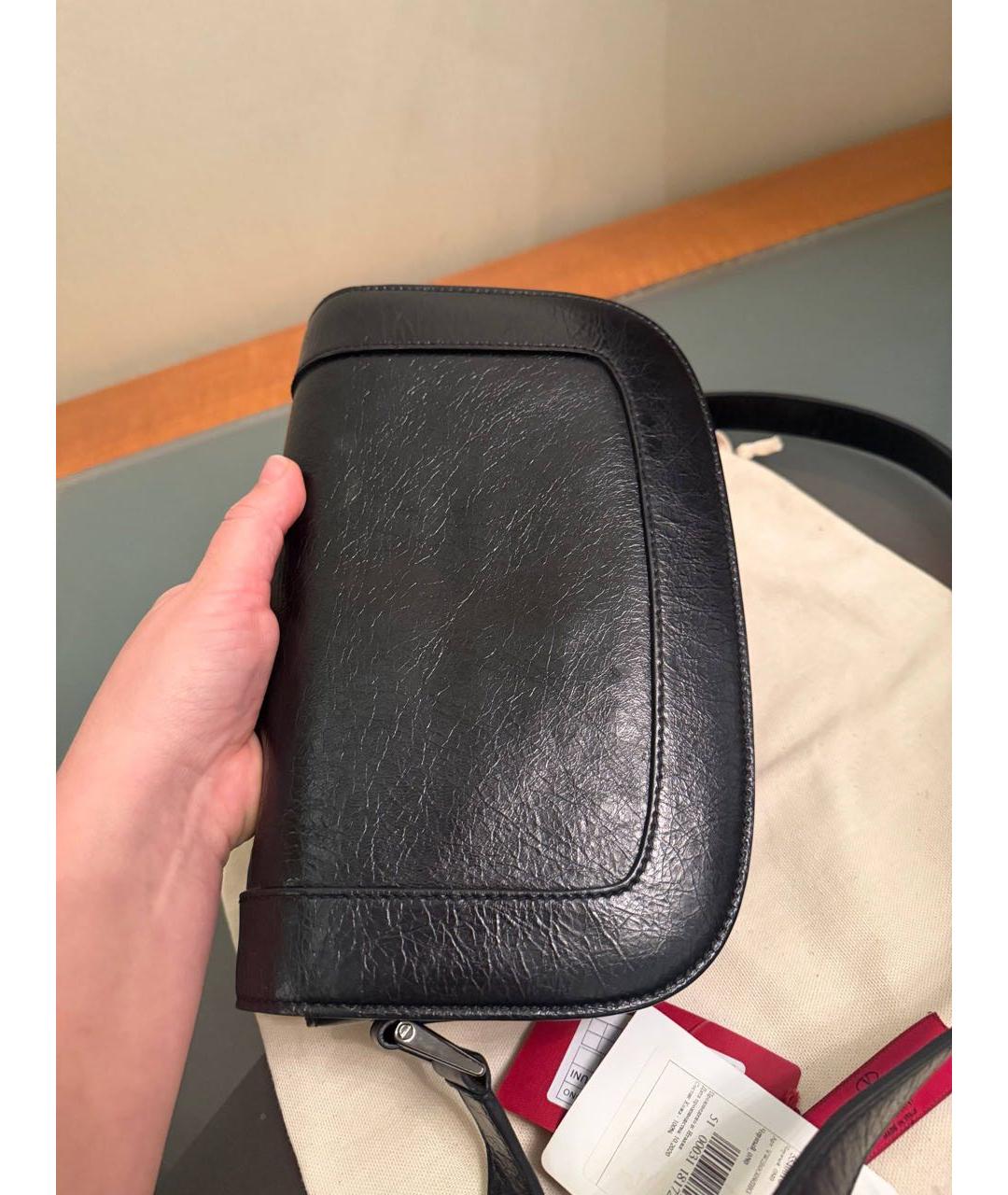 VALENTINO Черная кожаная сумка через плечо, фото 3