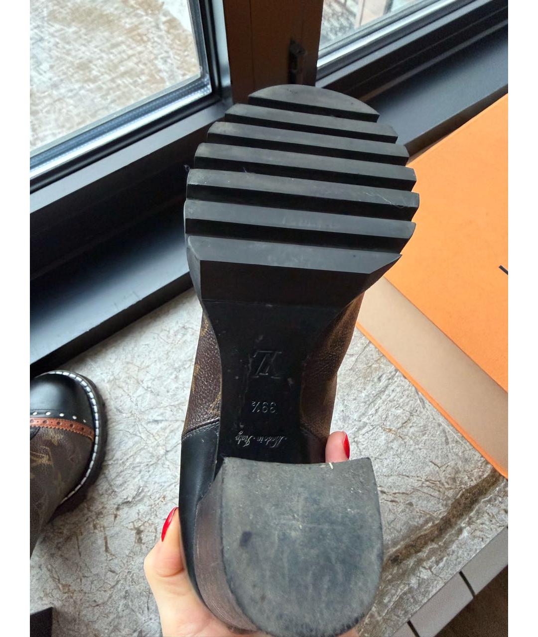 LOUIS VUITTON Коричневые ботильоны, фото 5