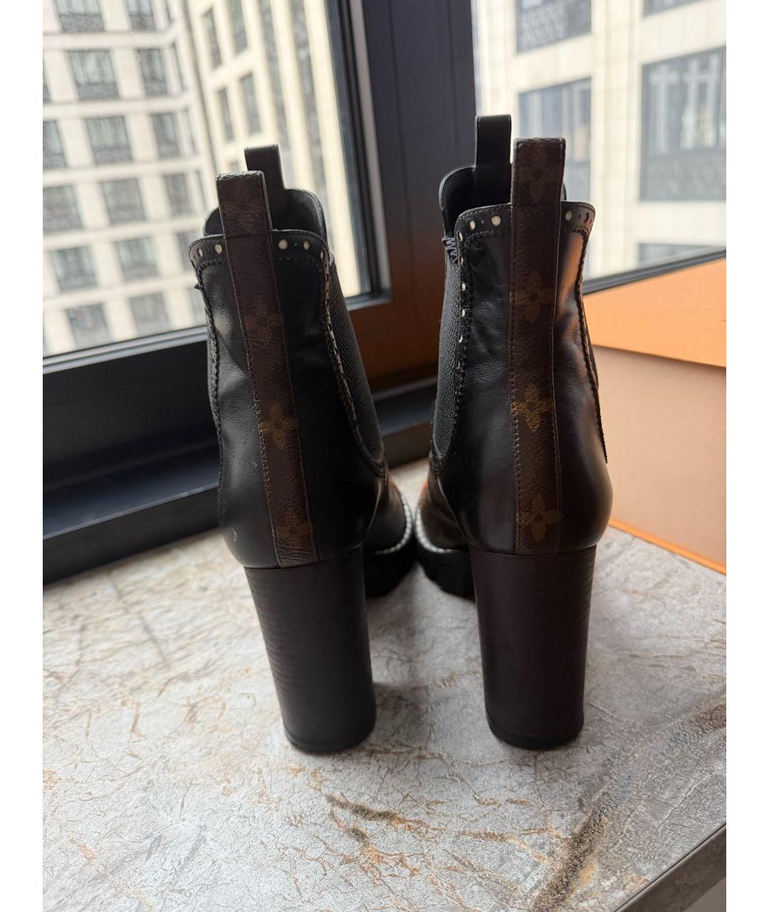 LOUIS VUITTON Коричневые ботильоны, фото 4