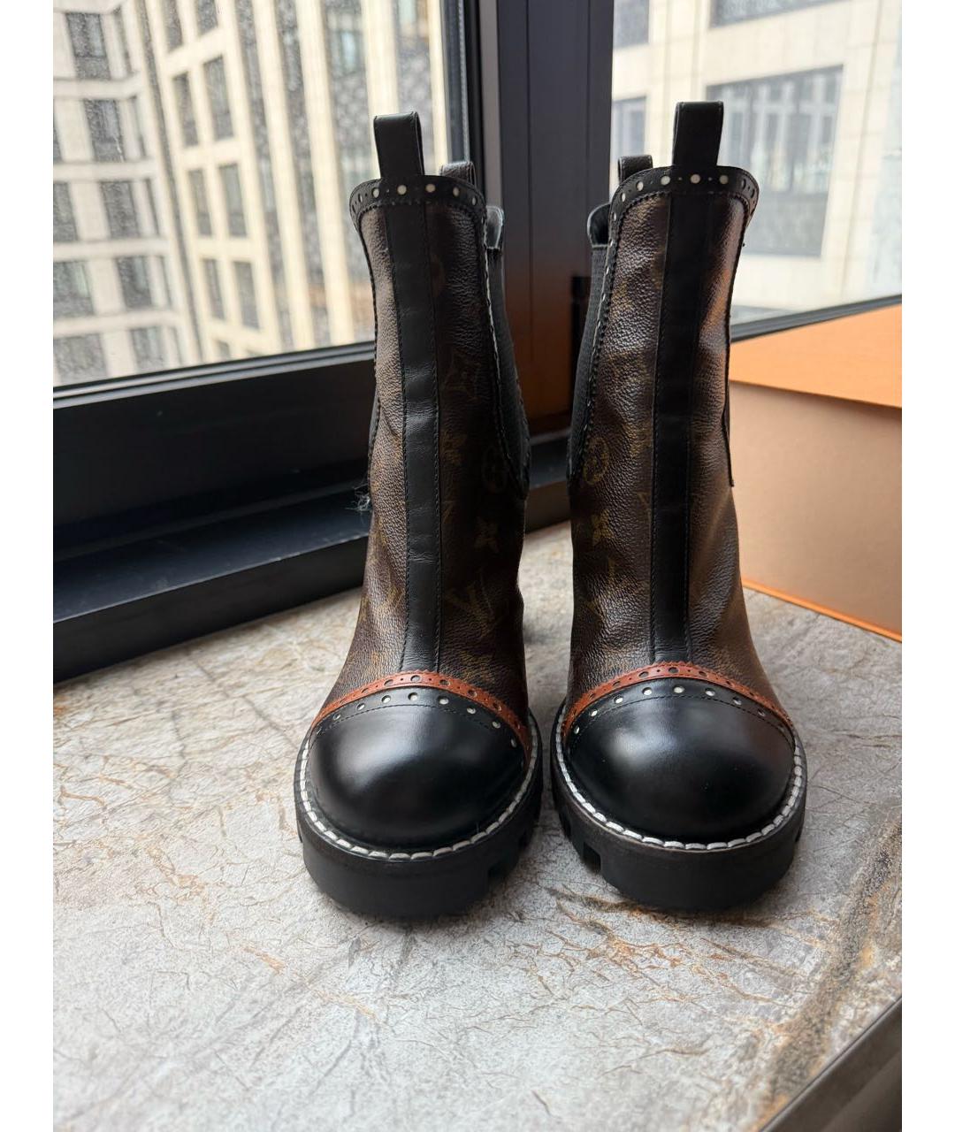 LOUIS VUITTON Коричневые ботильоны, фото 2