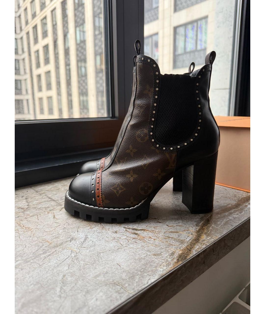 LOUIS VUITTON Коричневые ботильоны, фото 6